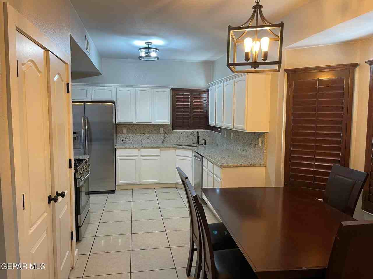 264 Bagwell Ct - Photo 6 of 12