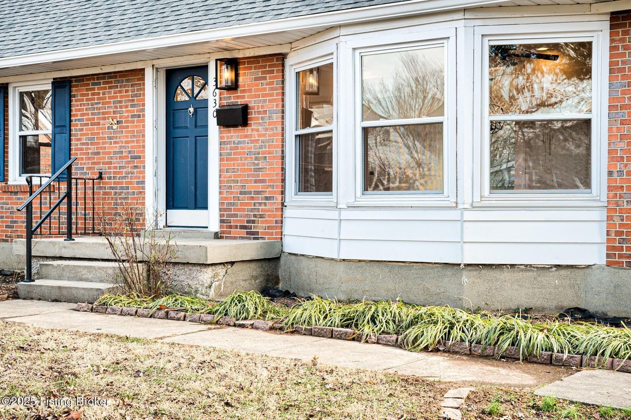 3630 Windward Way - Photo 3 of 40