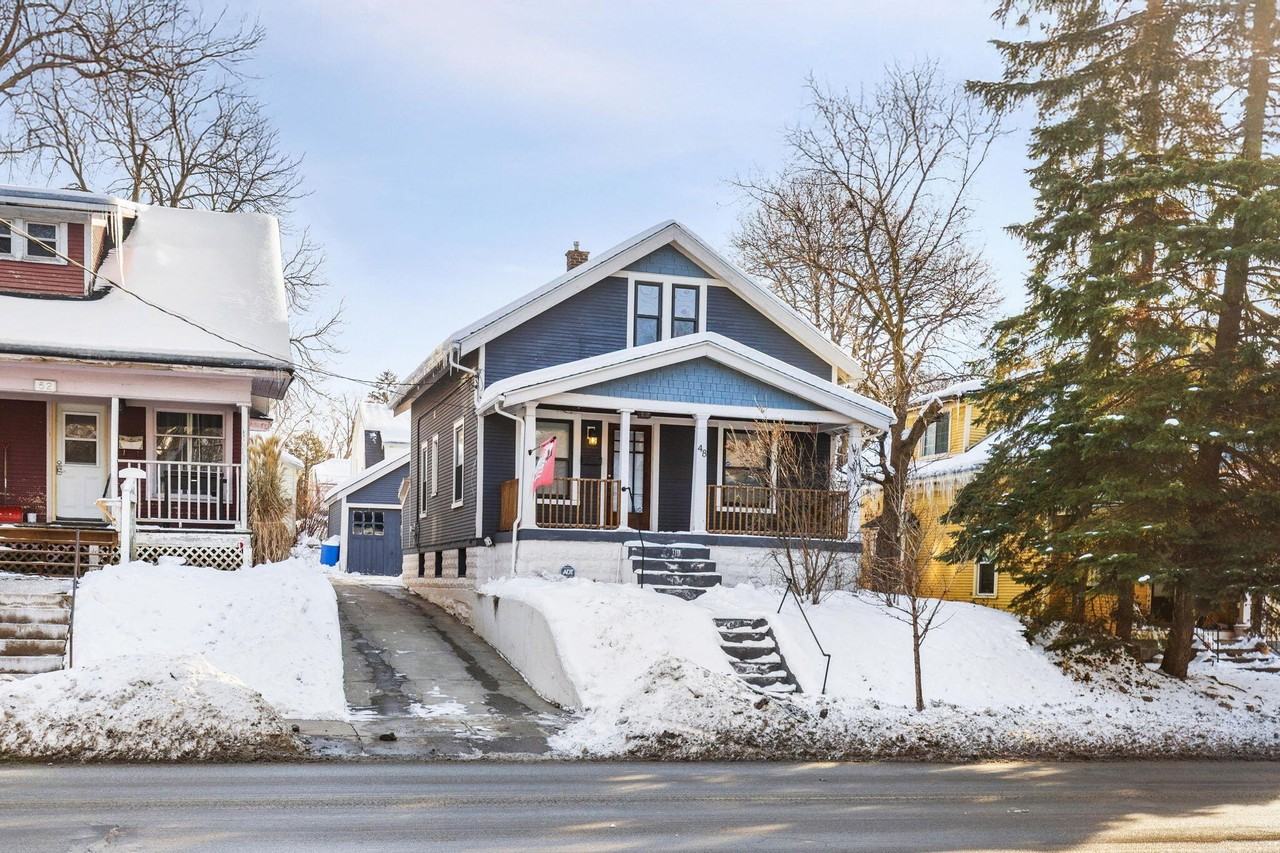 48 Fuller Ave Ne - Photo 2 of 29