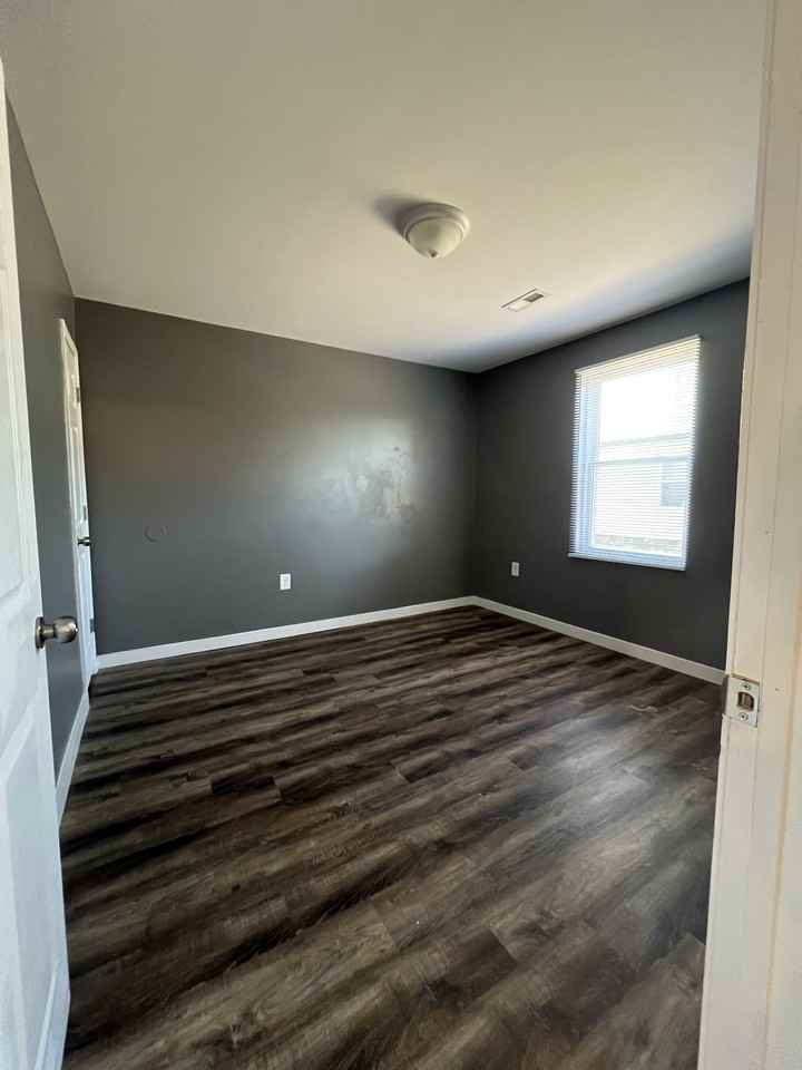 410 N Railroad Es St Apt B #410B - Photo 7 of 11