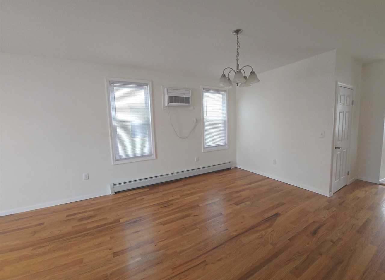 46 Washington Pkwy #1 - Photo 6 of 13