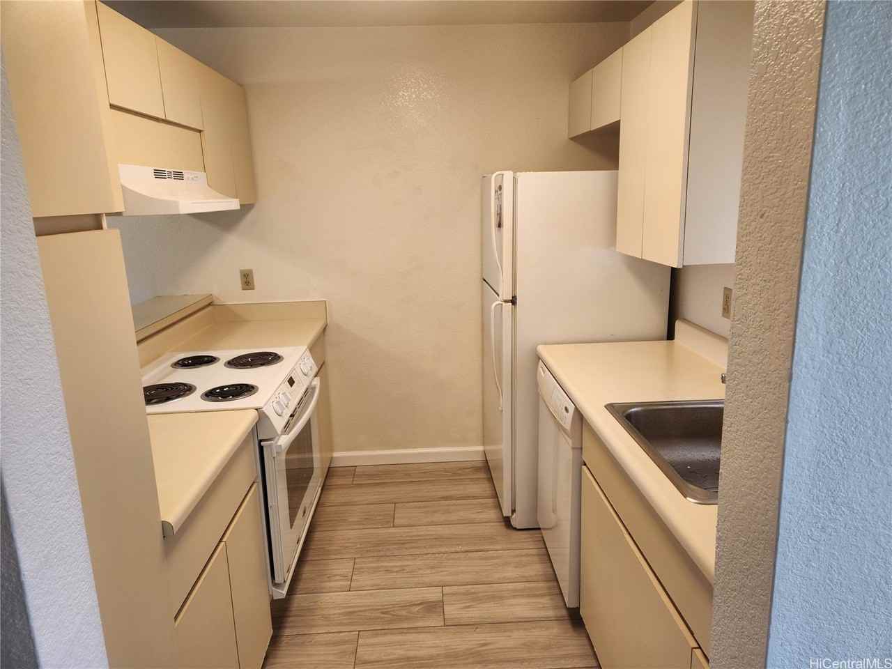 94-1461 Waipio Uka St Apt P203 #P203 - Photo 3 of 19