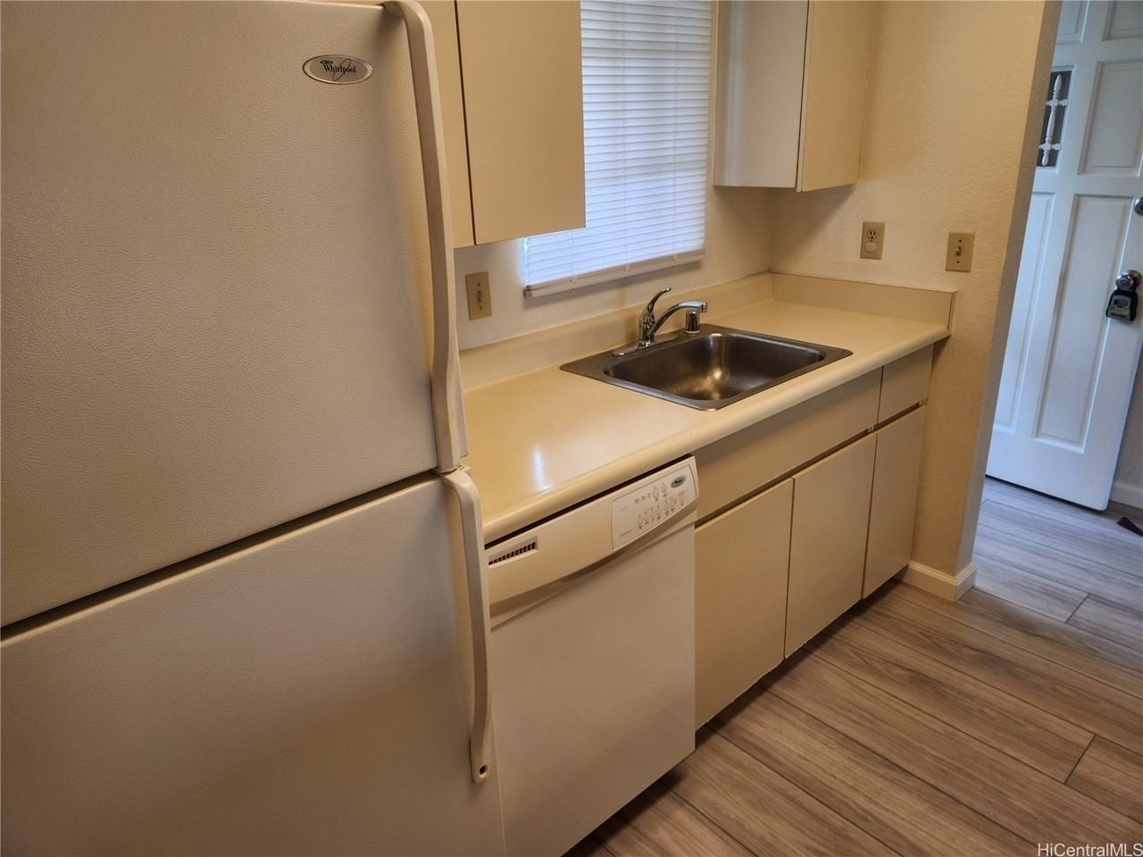 94-1461 Waipio Uka St Apt P203 #P203 - Photo 4 of 19