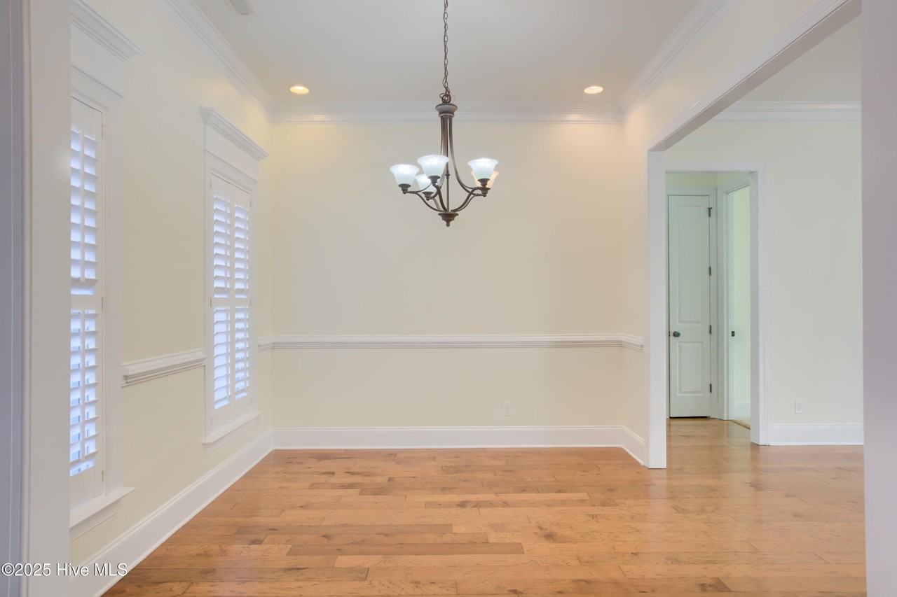 117 Windy Pt - Photo 6 of 30