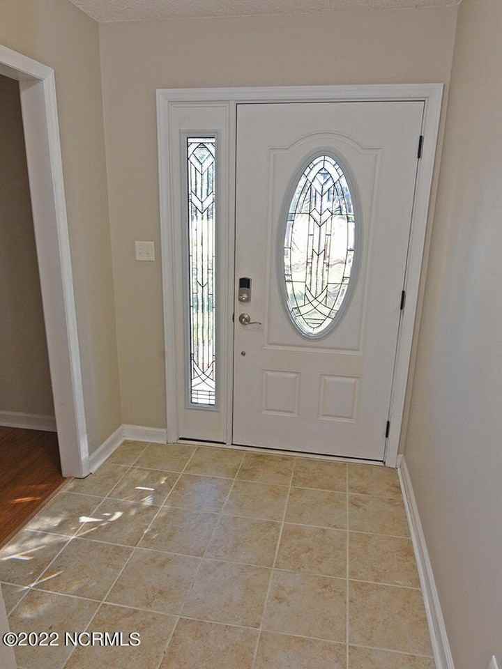 5201 Lord Tennyson Dr - Photo 4 of 20