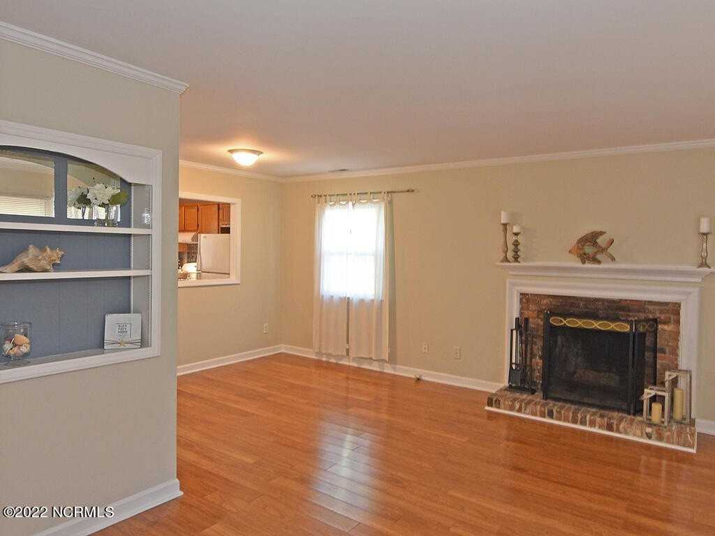 5201 Lord Tennyson Dr - Photo 5 of 20