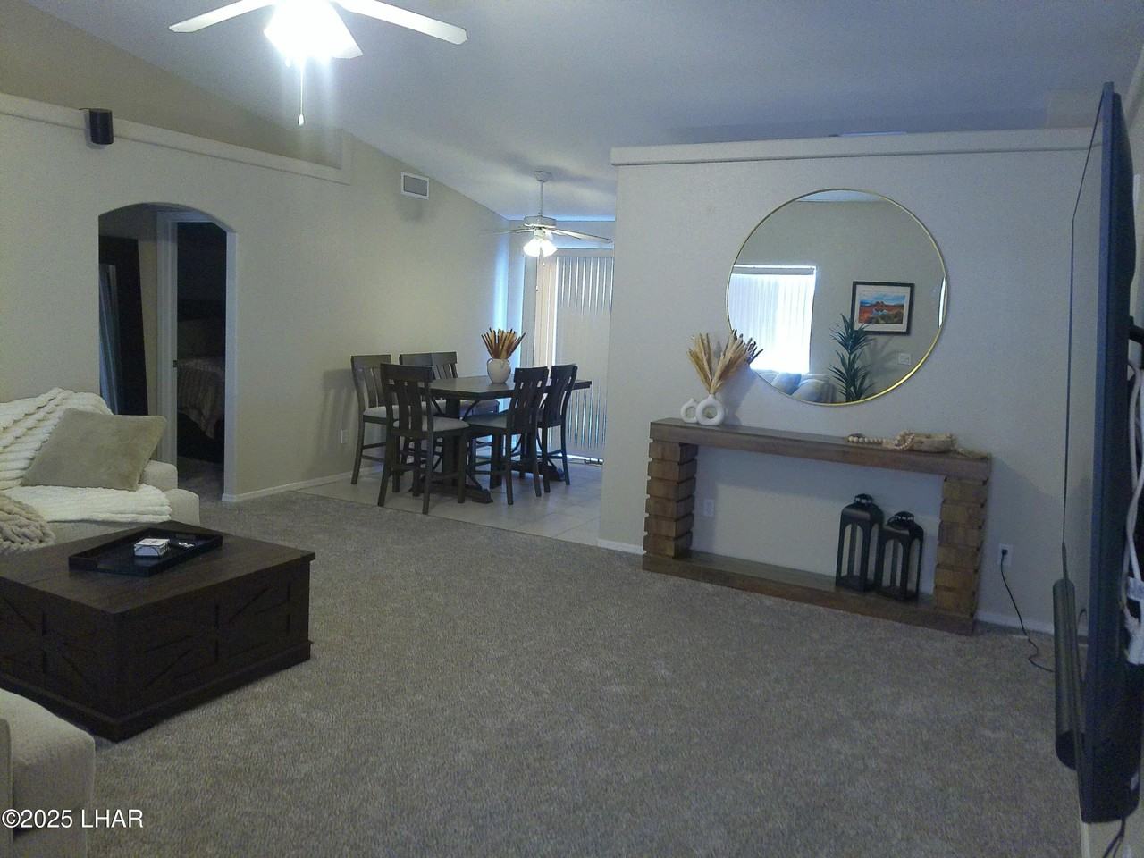 2211 Holly Ave - Photo 6 of 27