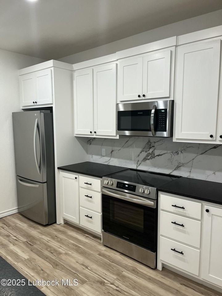 5841 Virginia Ave - Photo 4 of 16