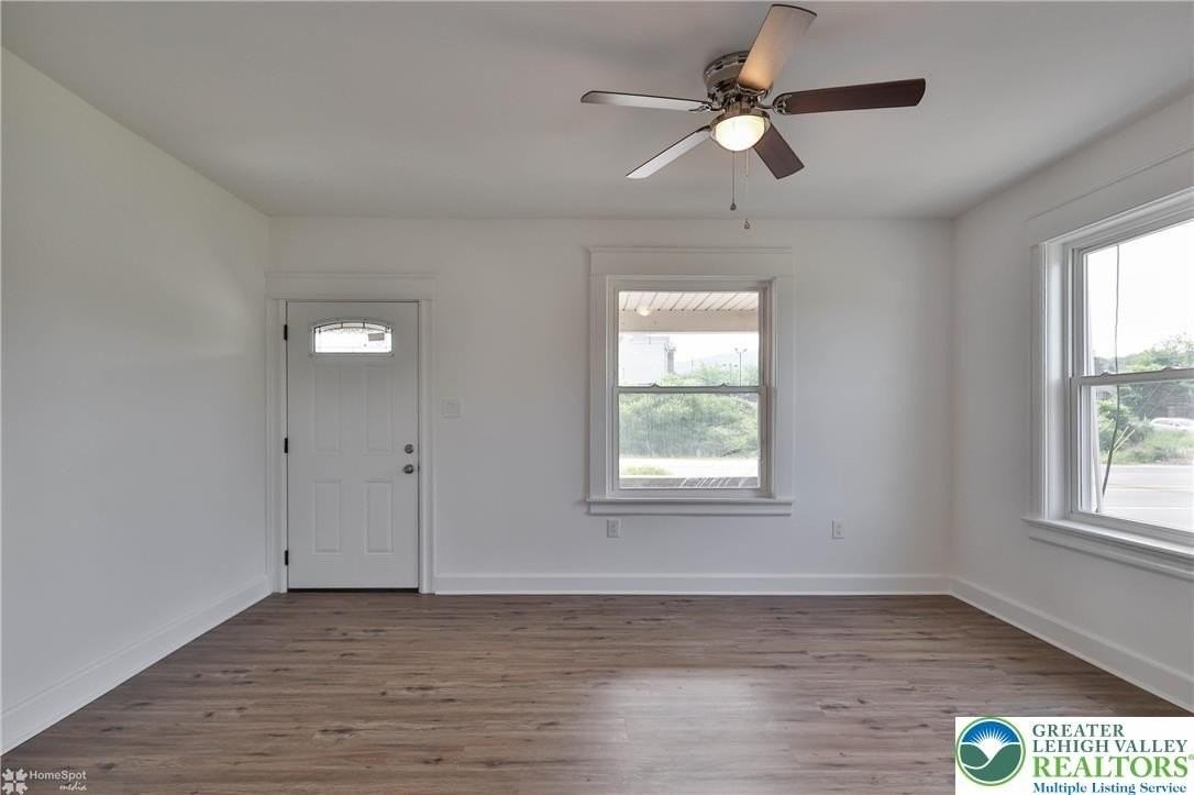 1660 Main St - Photo 6 of 31