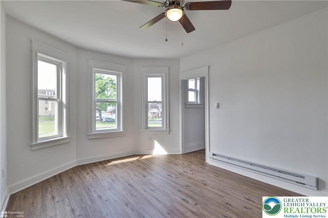 1660 Main St - Photo 7 of 31