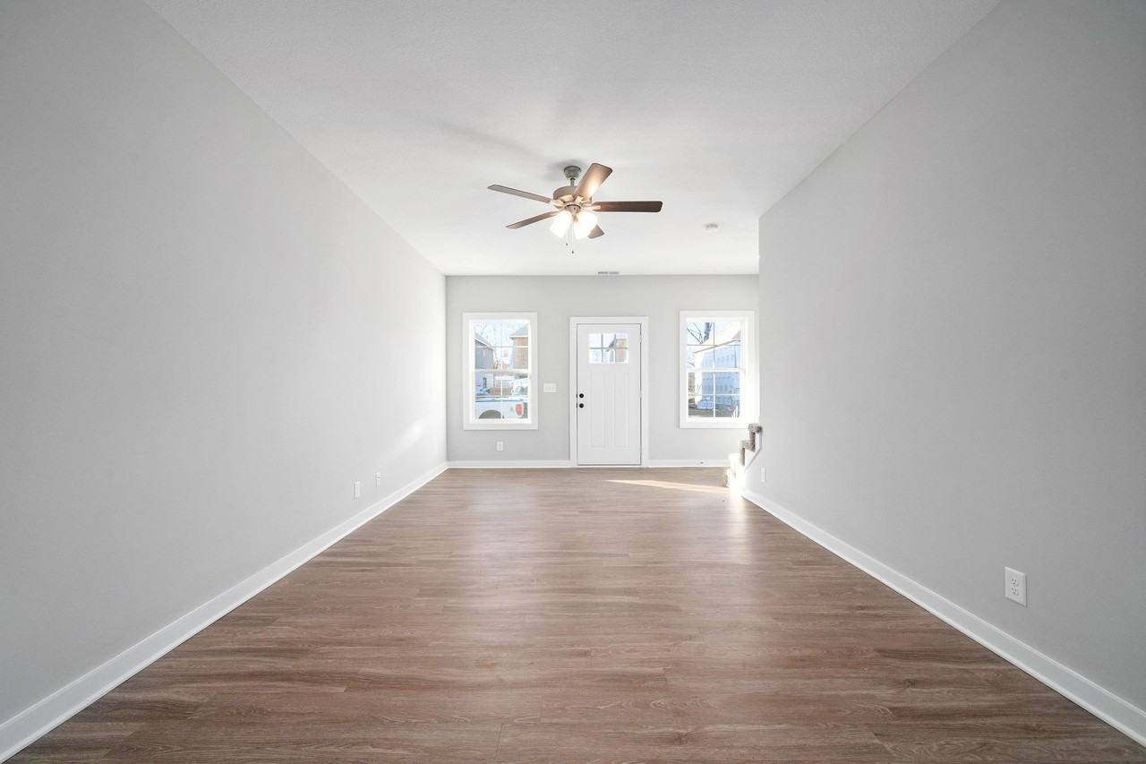 353 Honeycomb Ct #353 - Photo 3 of 10