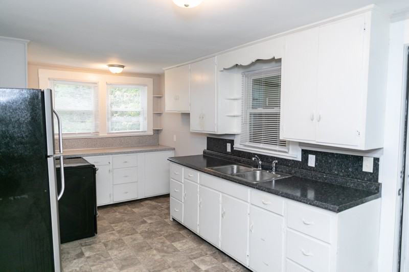 508 Robbins Ave Nw #1 - Photo 4 of 15