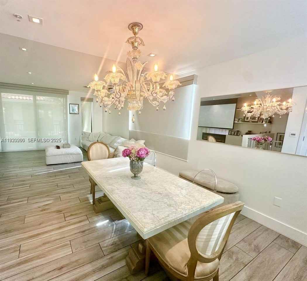 1150 98th St #10 - Photo 2 of 8