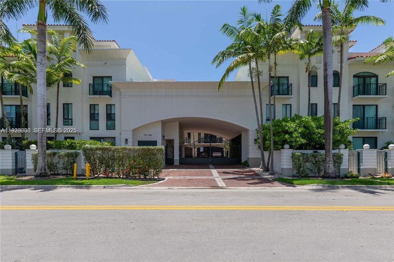 1150 98th St #10 - Photo 7 of 8