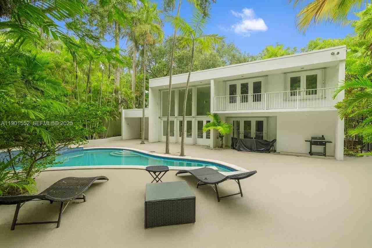 1951 Secoffee St - Photo 5 of 14