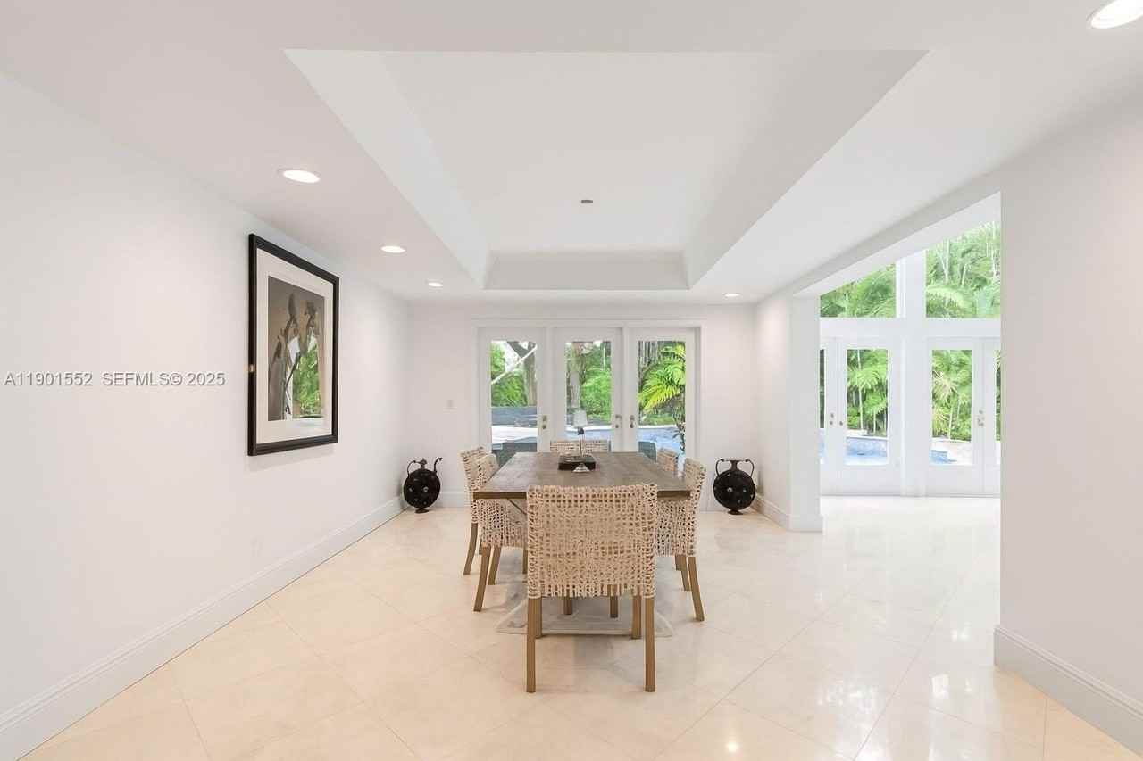 1951 Secoffee St - Photo 7 of 14