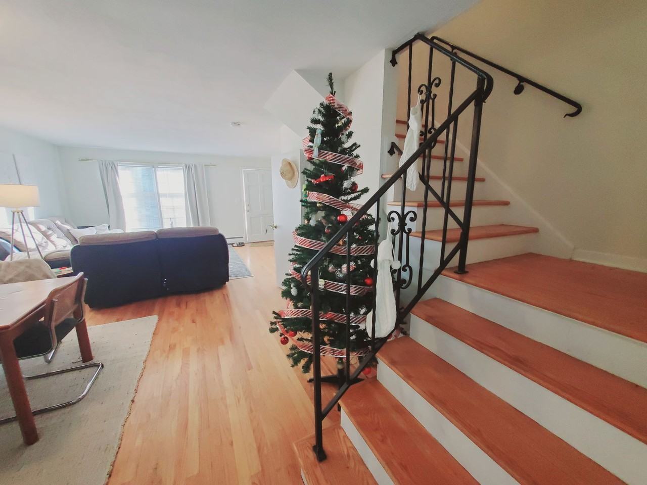 11 Elmwood St - Photo 4 of 8