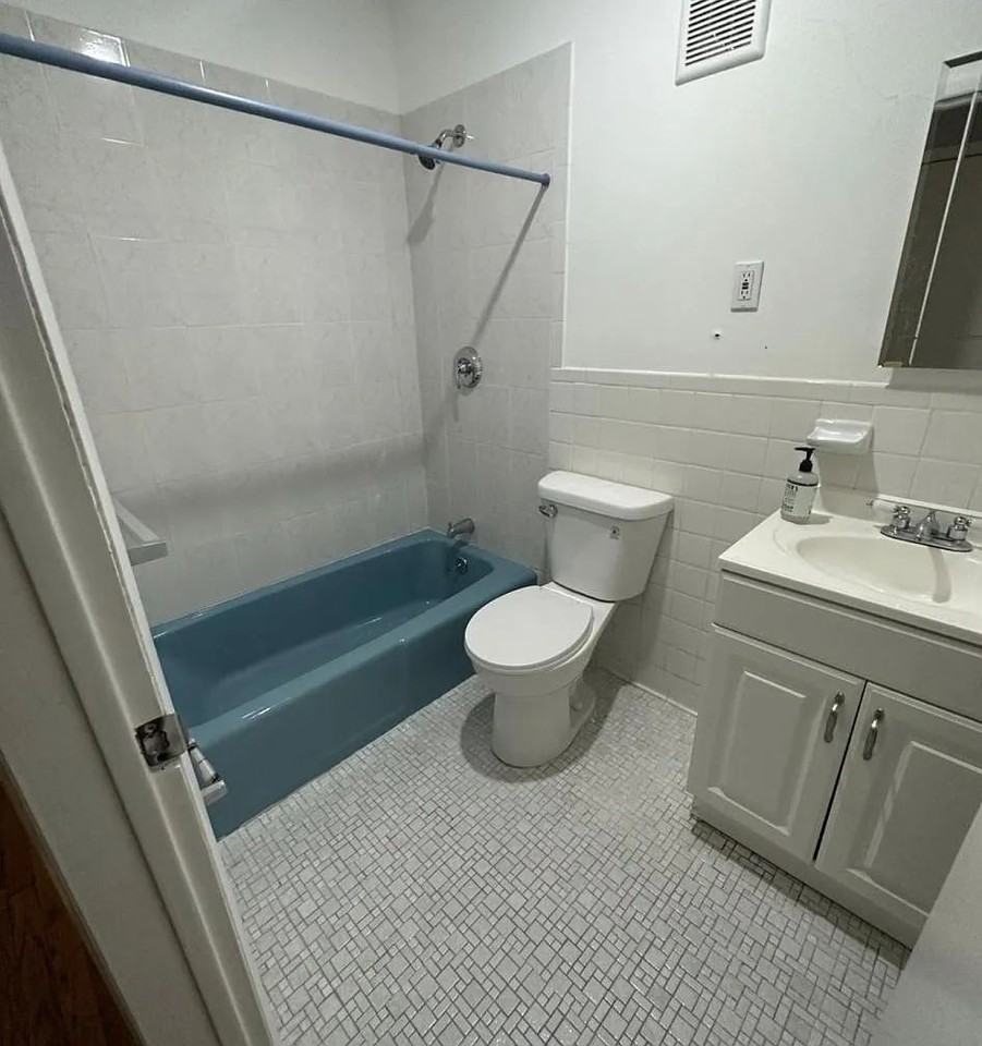 7012 Eliot Ave #3L - Photo 3 of 3