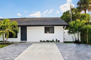 featured image of 2612 Se Clayton St #2612