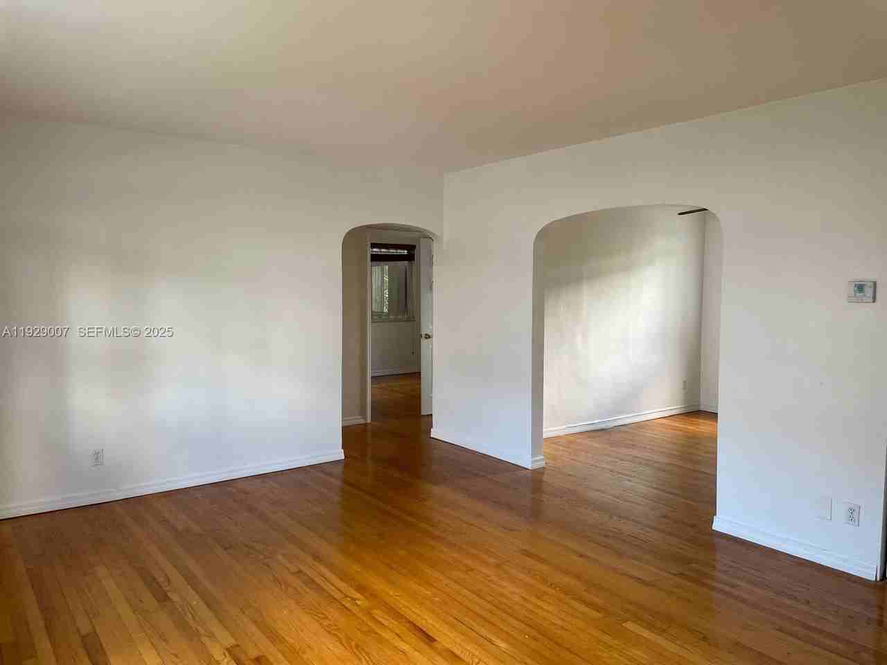 530 Sw 10th St #1B - Photo 6 of 8