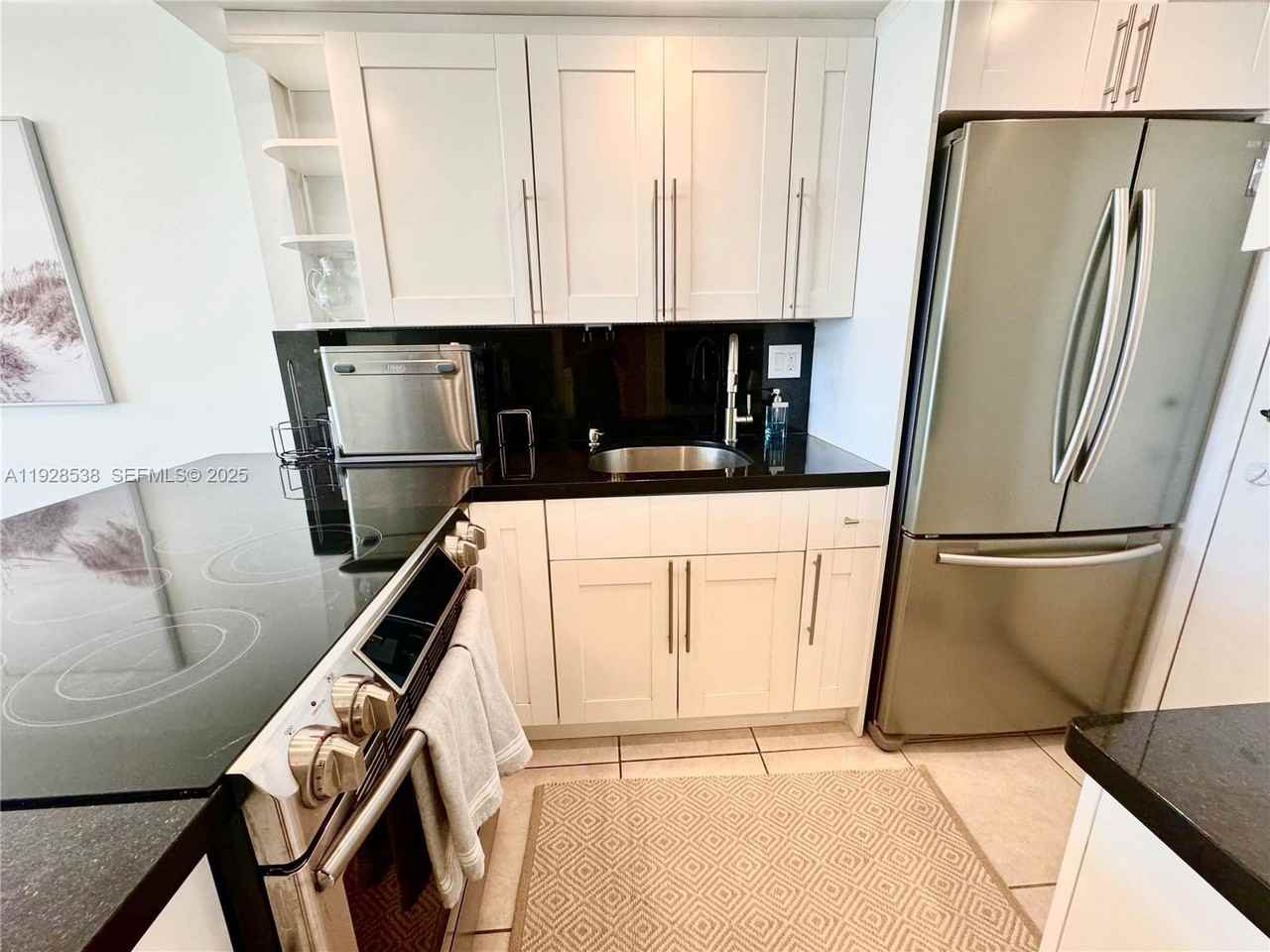 2899 Collins Ave #1004 - Photo 2 of 8