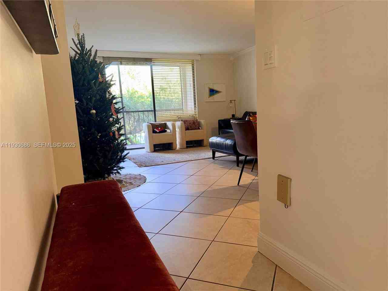 8065 Sw 107th Ave #313 - Photo 3 of 8