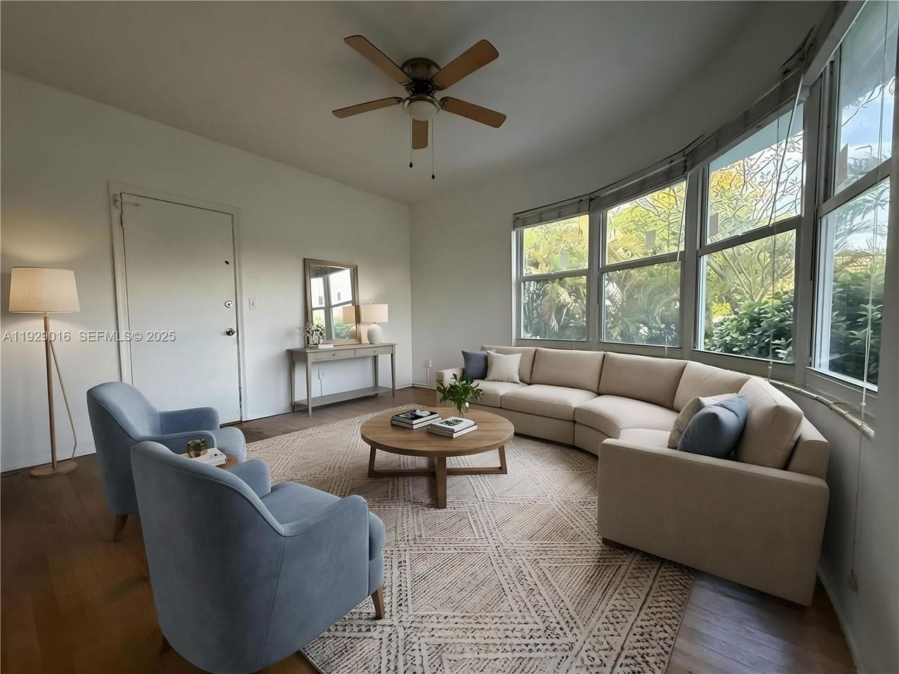 315 W 28th St #1 - Photo 3 of 8