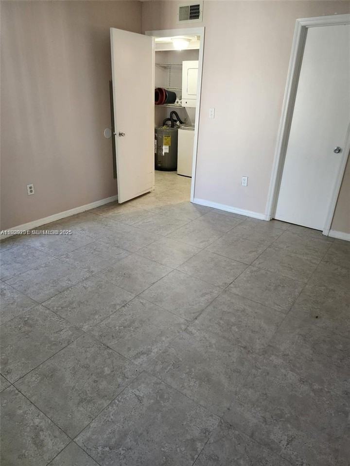 665 Nw 85th Pl #10-212 - Photo 5 of 8