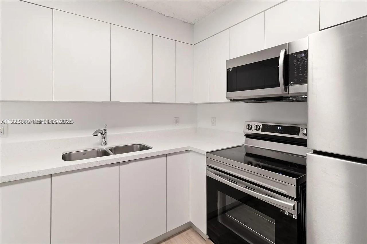 805 Nw 13th St - Photo 6 of 10