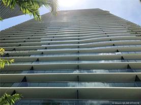 650 Ne 32nd St #1703 - Photo 1 of 1