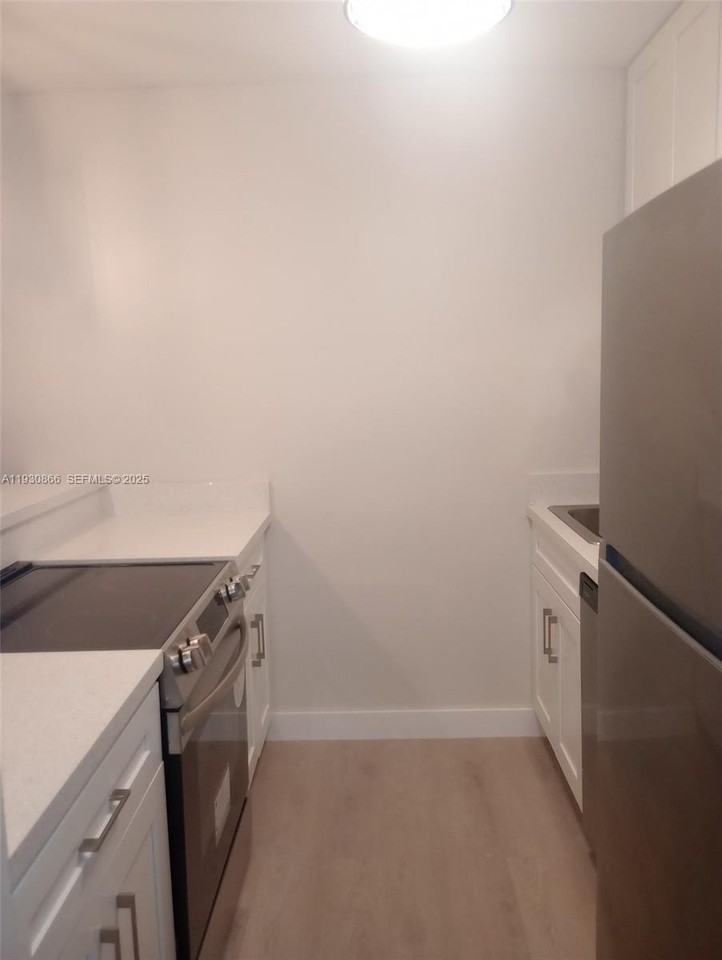 5821 Washington St #21 - Photo 3 of 9