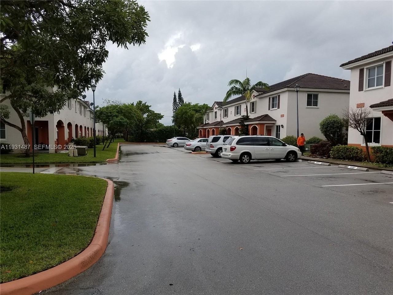 17337 Nw 7th Ave #408 - Photo 2 of 2