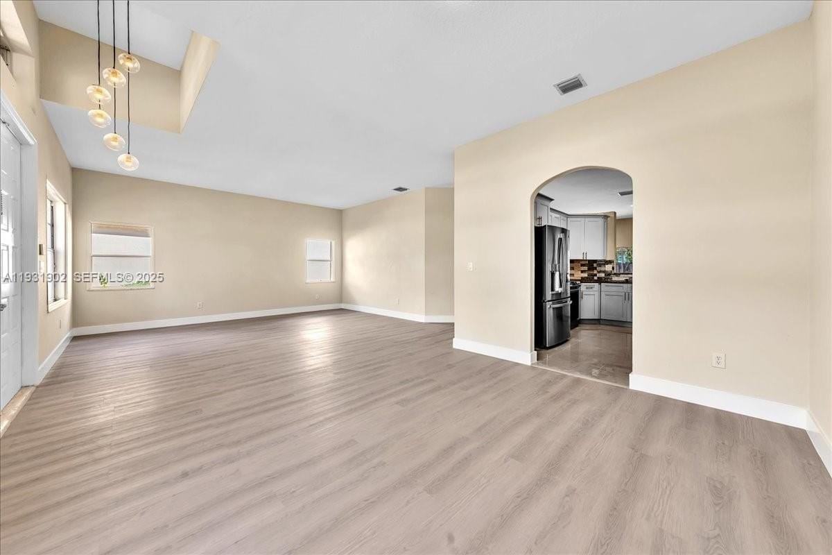 17062 Nw 16th St - Photo 5 of 50