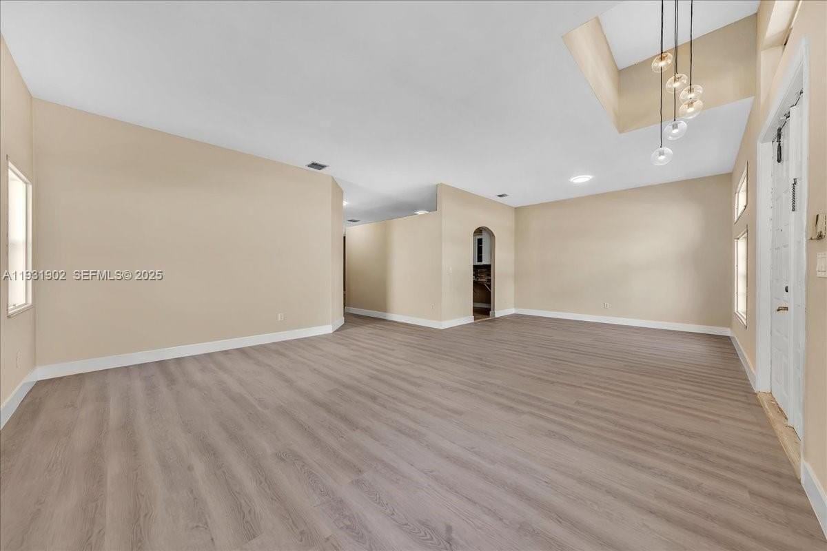 17062 Nw 16th St - Photo 7 of 50