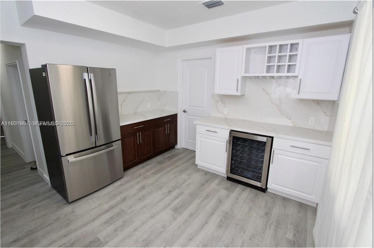 1791 Nw 45th St #1791 - Photo 4 of 16