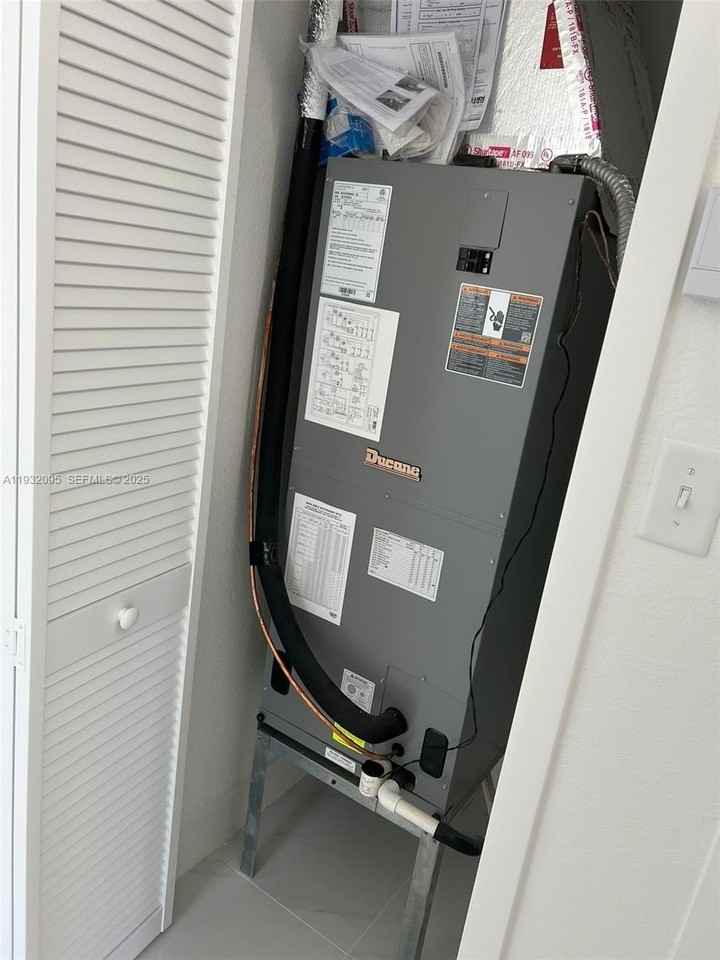 11982 Sw 213th St #11982 - Photo 4 of 24