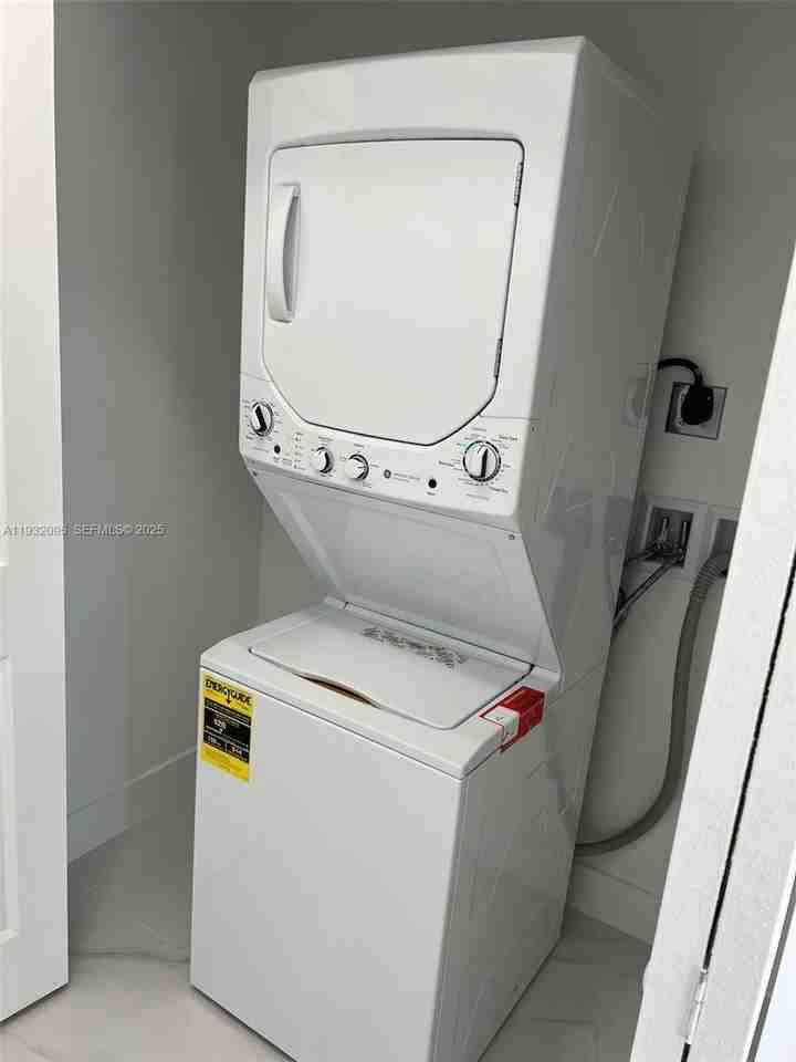 11982 Sw 213th St #11982 - Photo 6 of 24