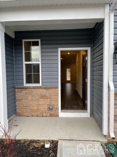 88 Peregrine Way - Photo 2 of 17