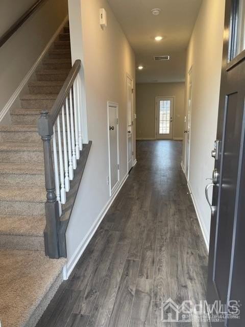 88 Peregrine Way - Photo 3 of 17