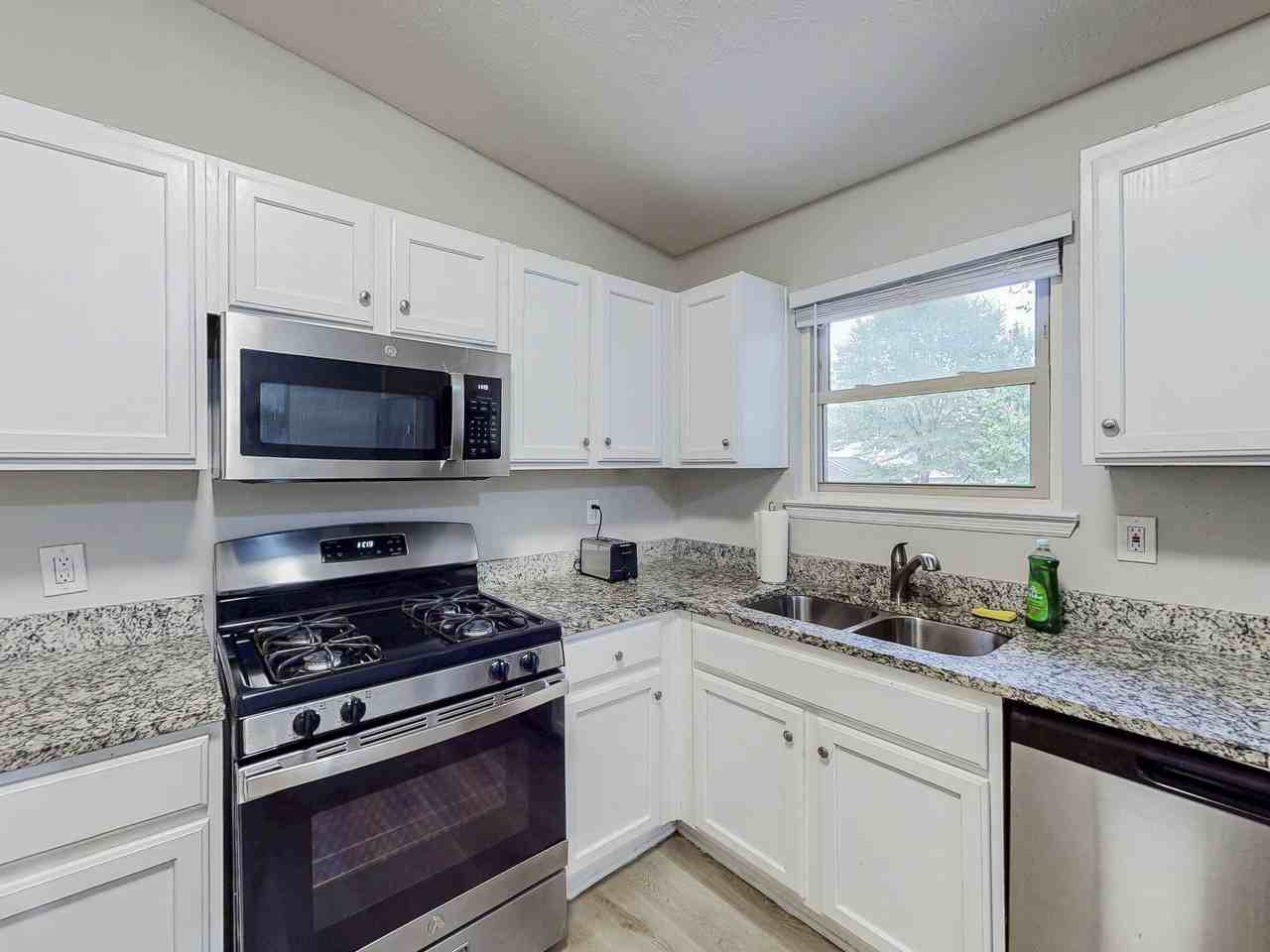 Mallard Crst - Photo 3 of 9