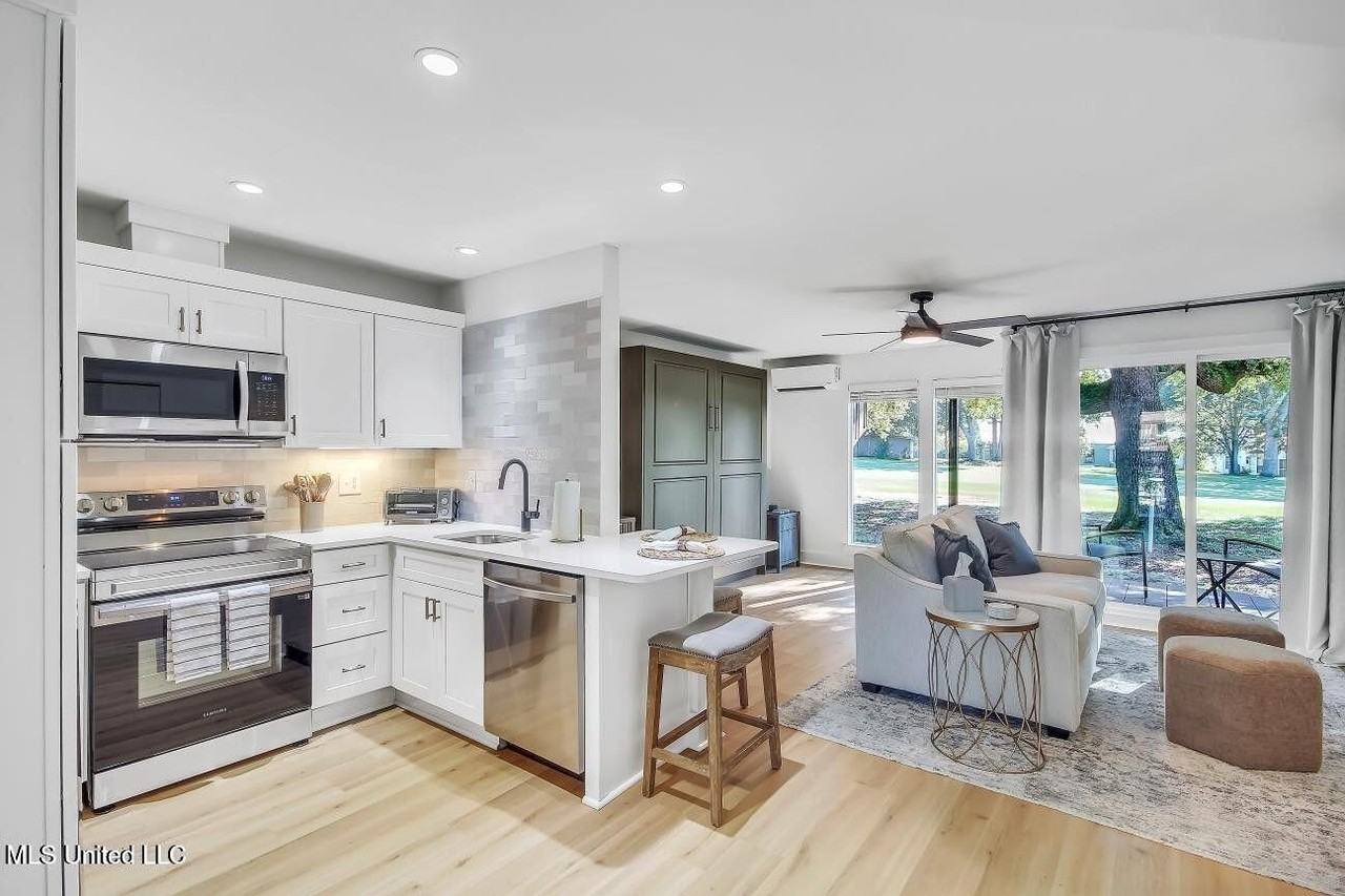 118 Molokai Vlg Lot D - Photo 2 of 26