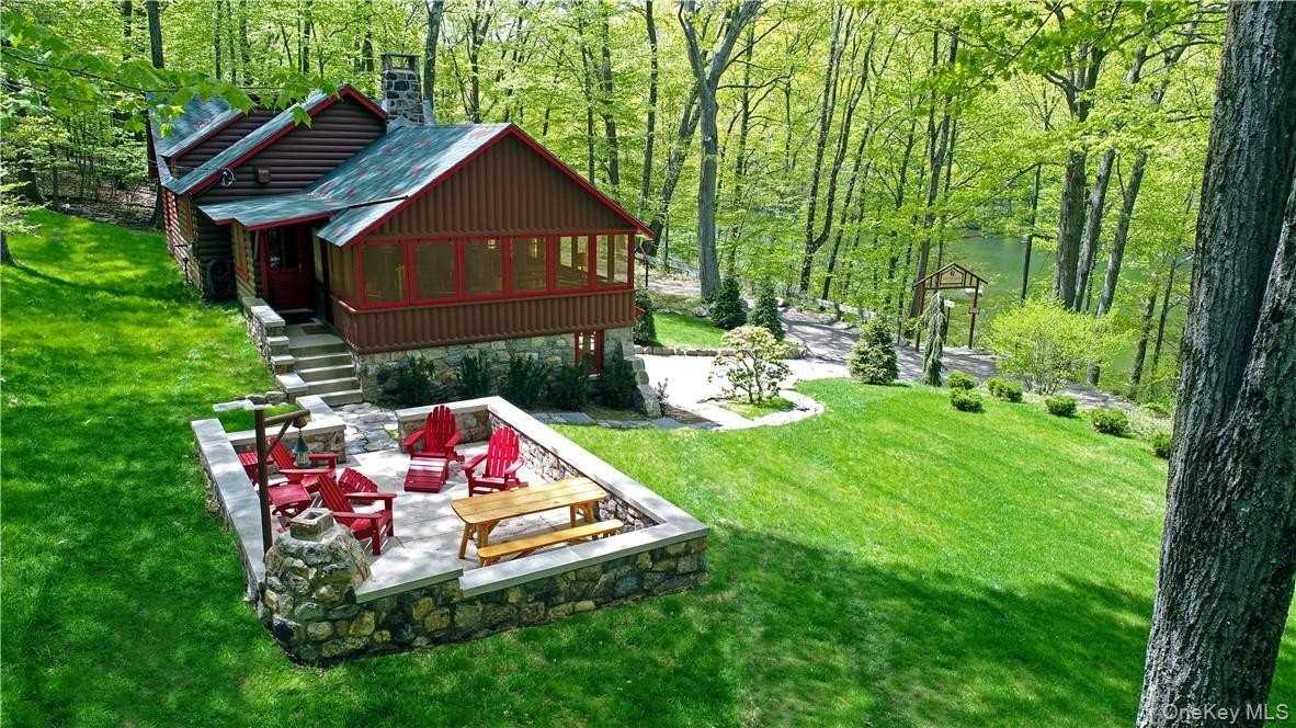 77 Lake Dr - Photo 2 of 49