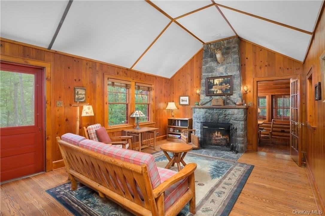 77 Lake Dr - Photo 6 of 49