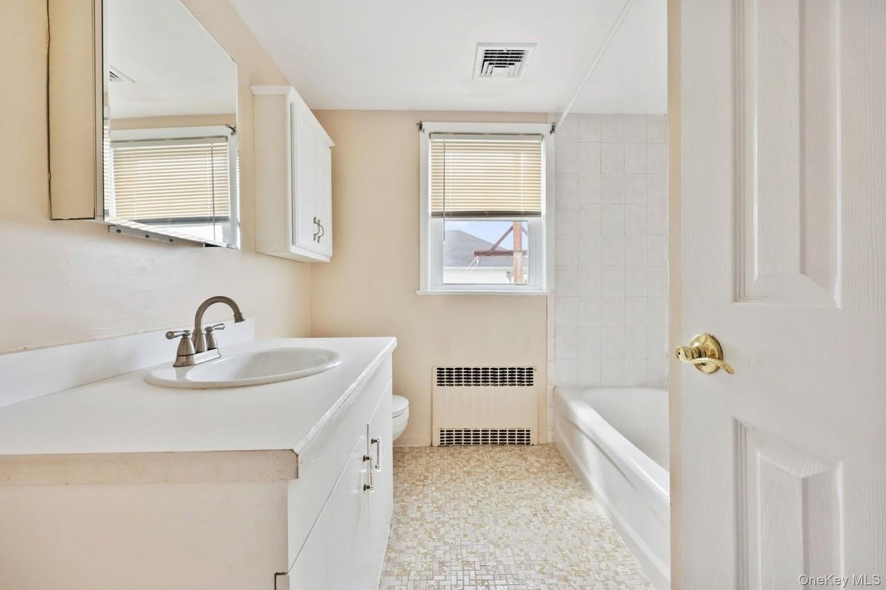 98 Lincoln Ave E 2nd Fl #2ndFL - Photo 5 of 17