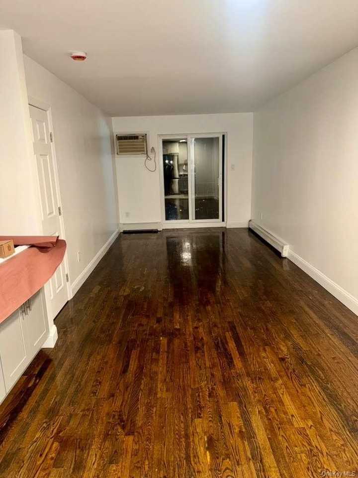 10868 50th Ave Apt 2 #2 - Photo 3 of 14