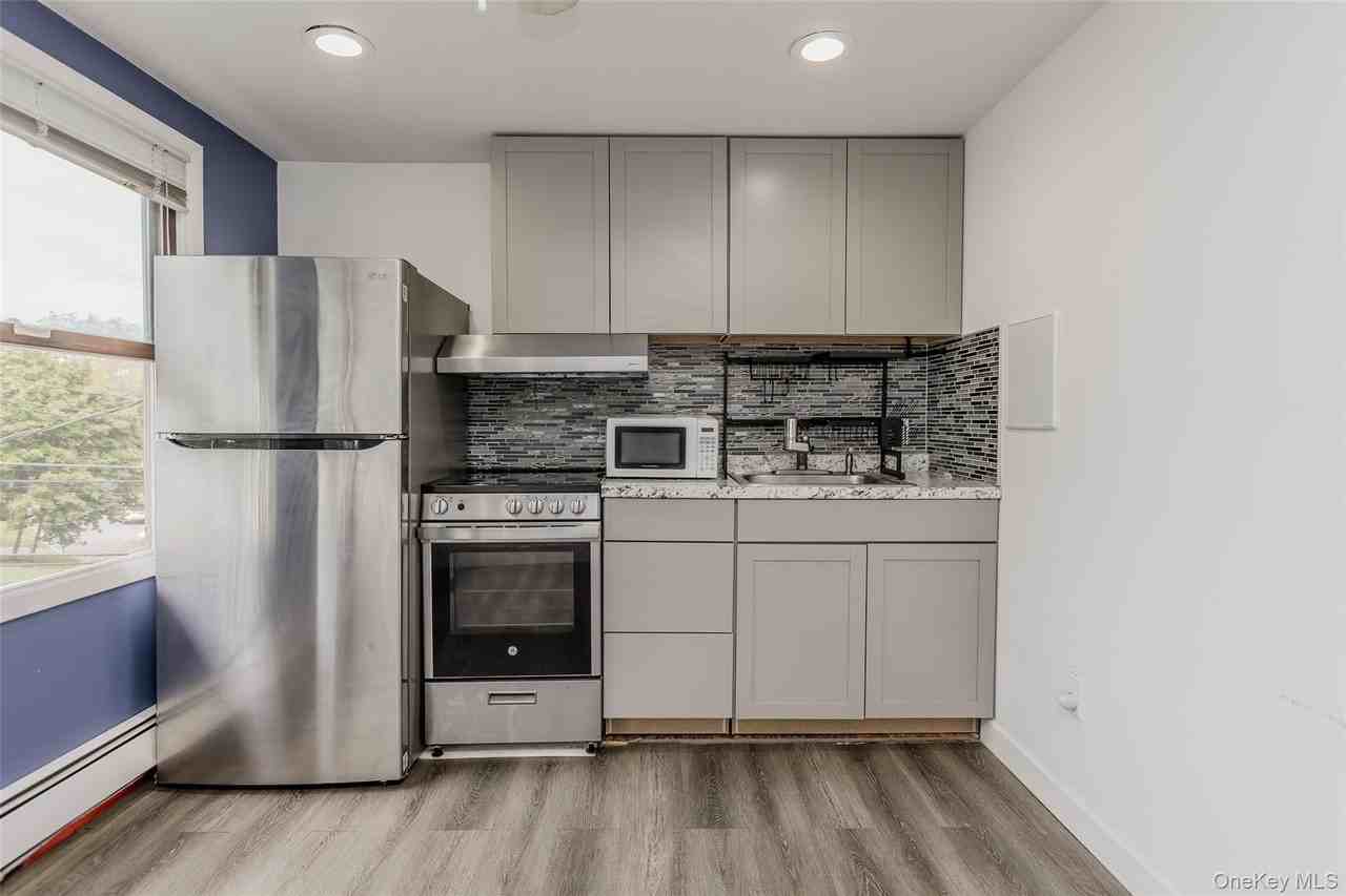 97 Rosewood Rd - Photo 3 of 14