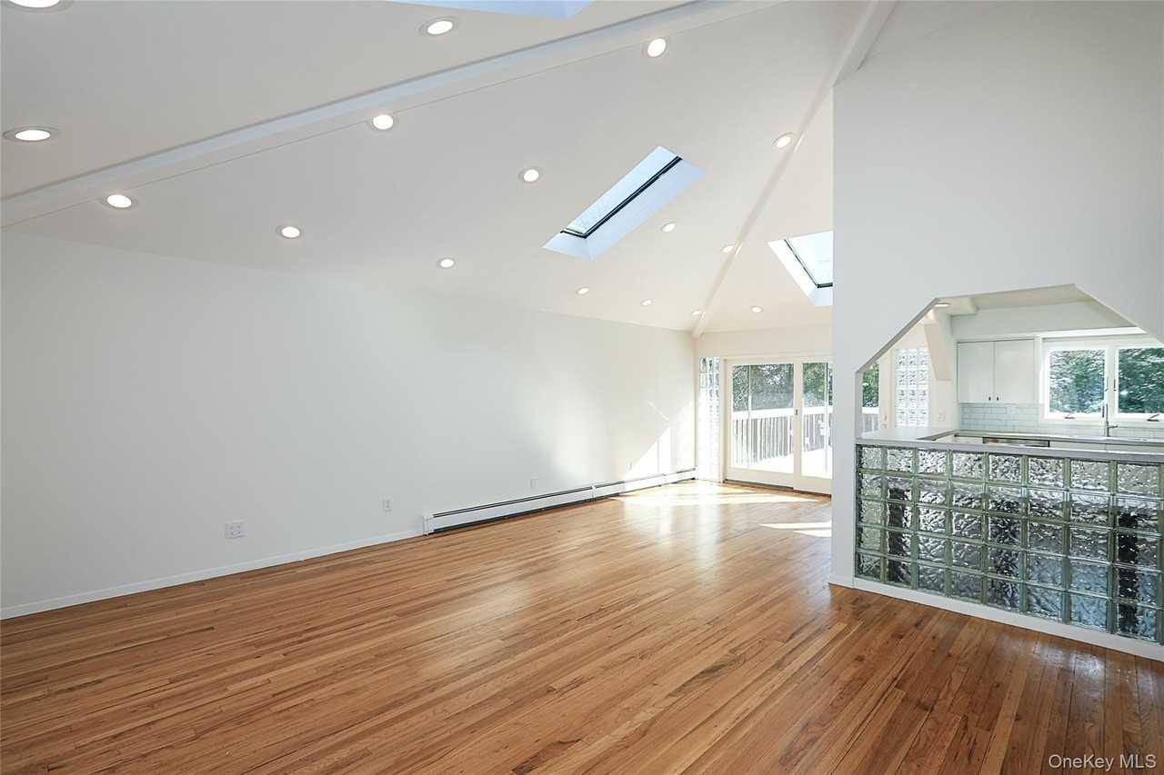 118 Birchwood Park Dr - Photo 2 of 35