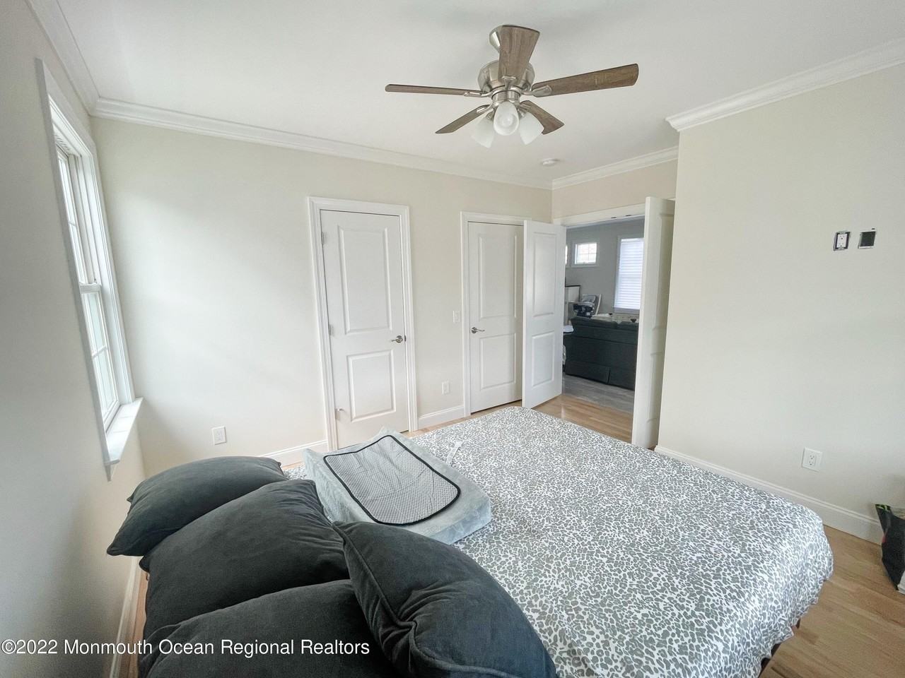 101 15th Ave - Photo 3 of 10