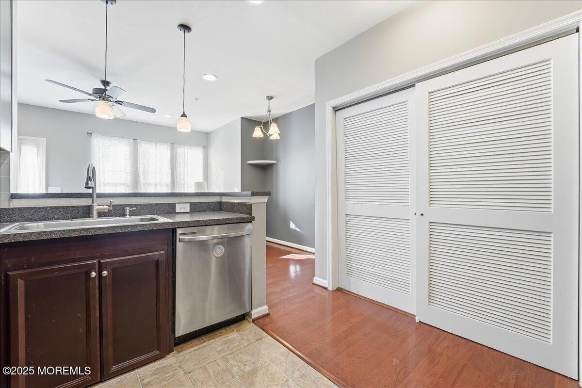 14 Michael Drive - Photo 5 of 23