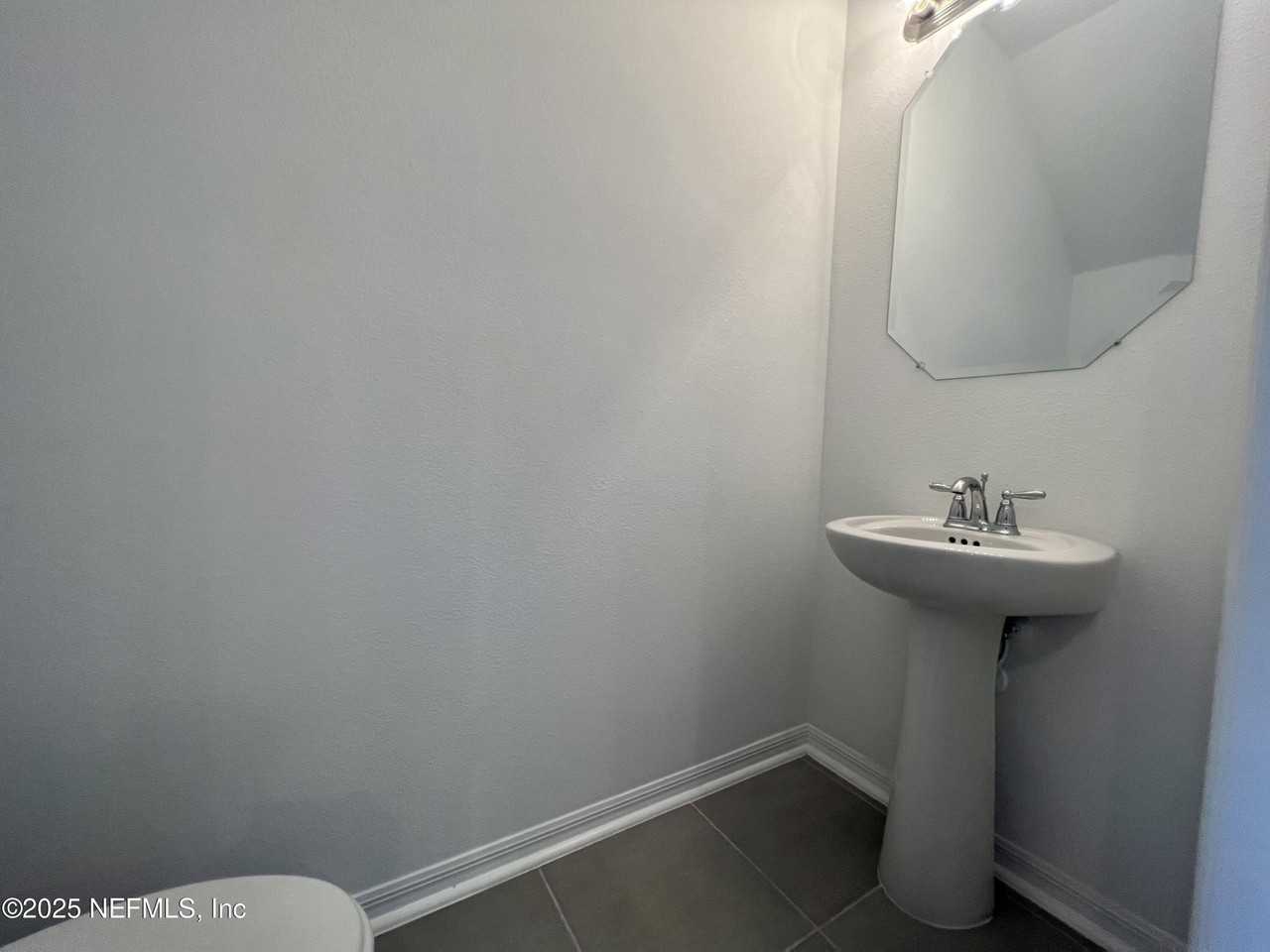 316 Anthony Dr - Photo 6 of 27